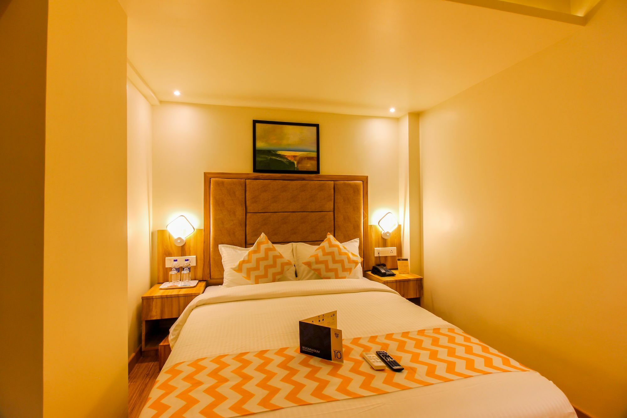 Fluorescent By Bizzgrow Hotels International Airport - Formerly Known As Byaris International Βομβάη Εξωτερικό φωτογραφία